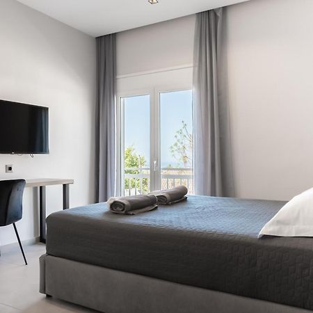 Yiannis Deluxe Apartment Chania  Bagian luar foto