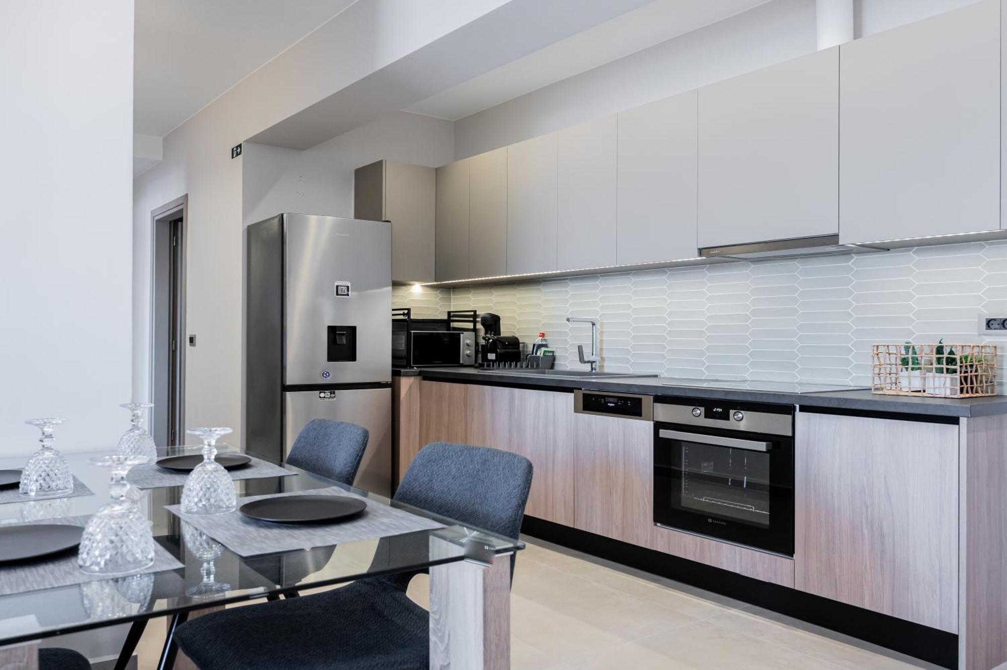 Yiannis Deluxe Apartment Chania  Bagian luar foto