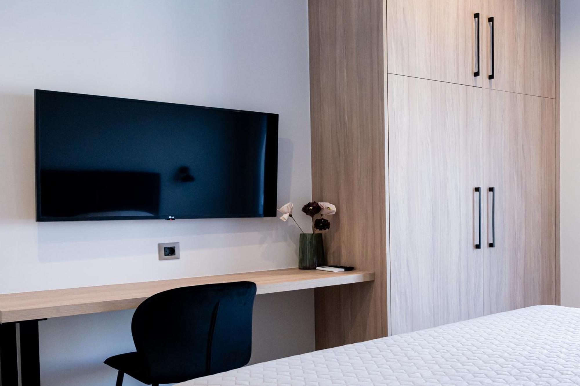 Yiannis Deluxe Apartment Chania  Bagian luar foto